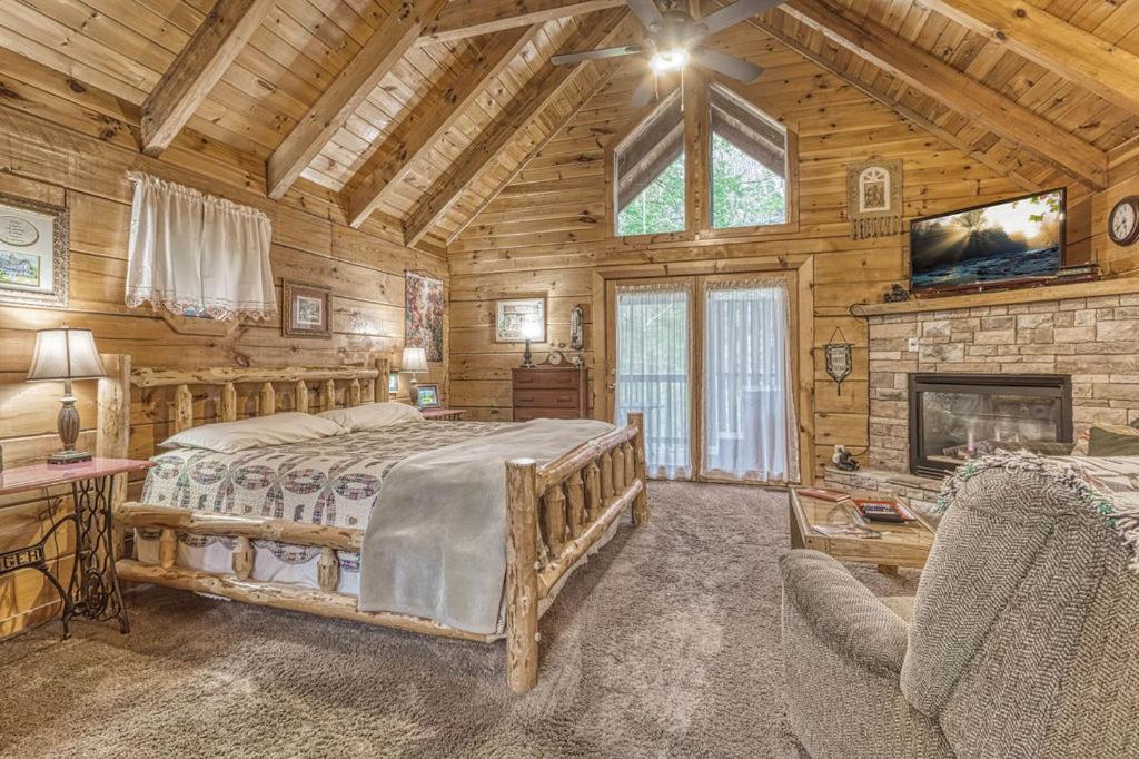 Mountain Eden, Hot Tub, Resort Pool, Wifi, 1089 Free Tickets Each Paid Day, Dollywood And More Gatlinburg Ngoại thất bức ảnh