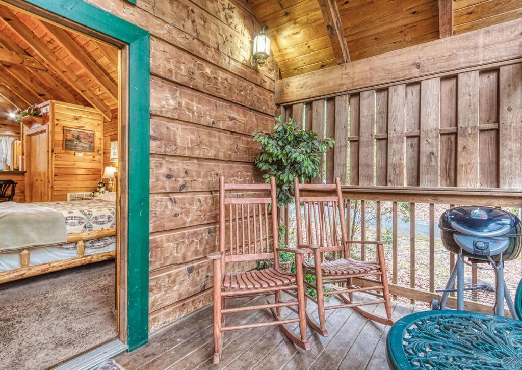 Mountain Eden, Hot Tub, Resort Pool, Wifi, 1089 Free Tickets Each Paid Day, Dollywood And More Gatlinburg Ngoại thất bức ảnh